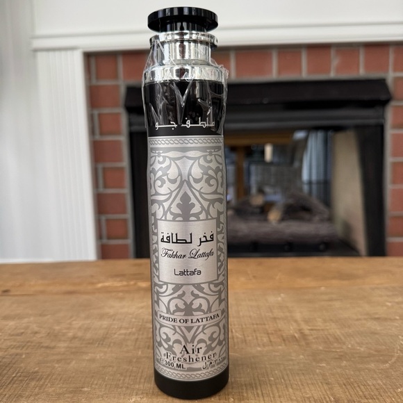 NEW Lattafa Men’s Silver Air Freshener ~ 300 ml - Picture 5 of 5